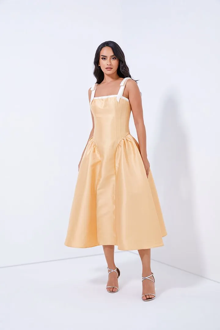 Bow-tie straps dress